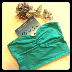 Pink “Victoria Secrets” swim top M (no straps).